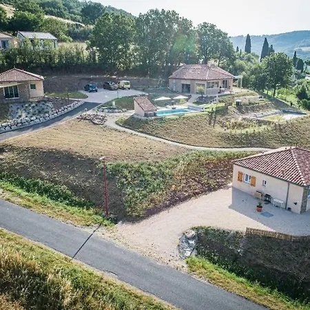 بيت للعطل Les Raspes Du Samphy Saint-Victor-et-Melvieu