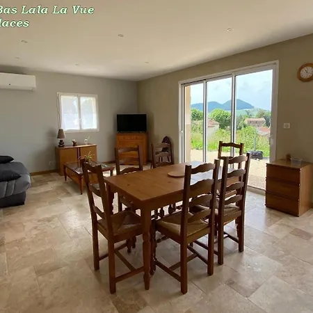 بيت للعطل Les Raspes Du Samphy Saint-Victor-et-Melvieu